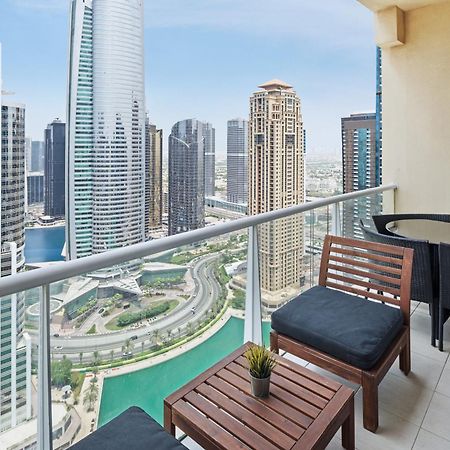 Modern & Spacious 2-Bed Condo With Panoramic Lake Views, Dual Balconies, Steps From Dubai Jlt Metro By "La Buena Vida Holiday Homes" 외부 사진