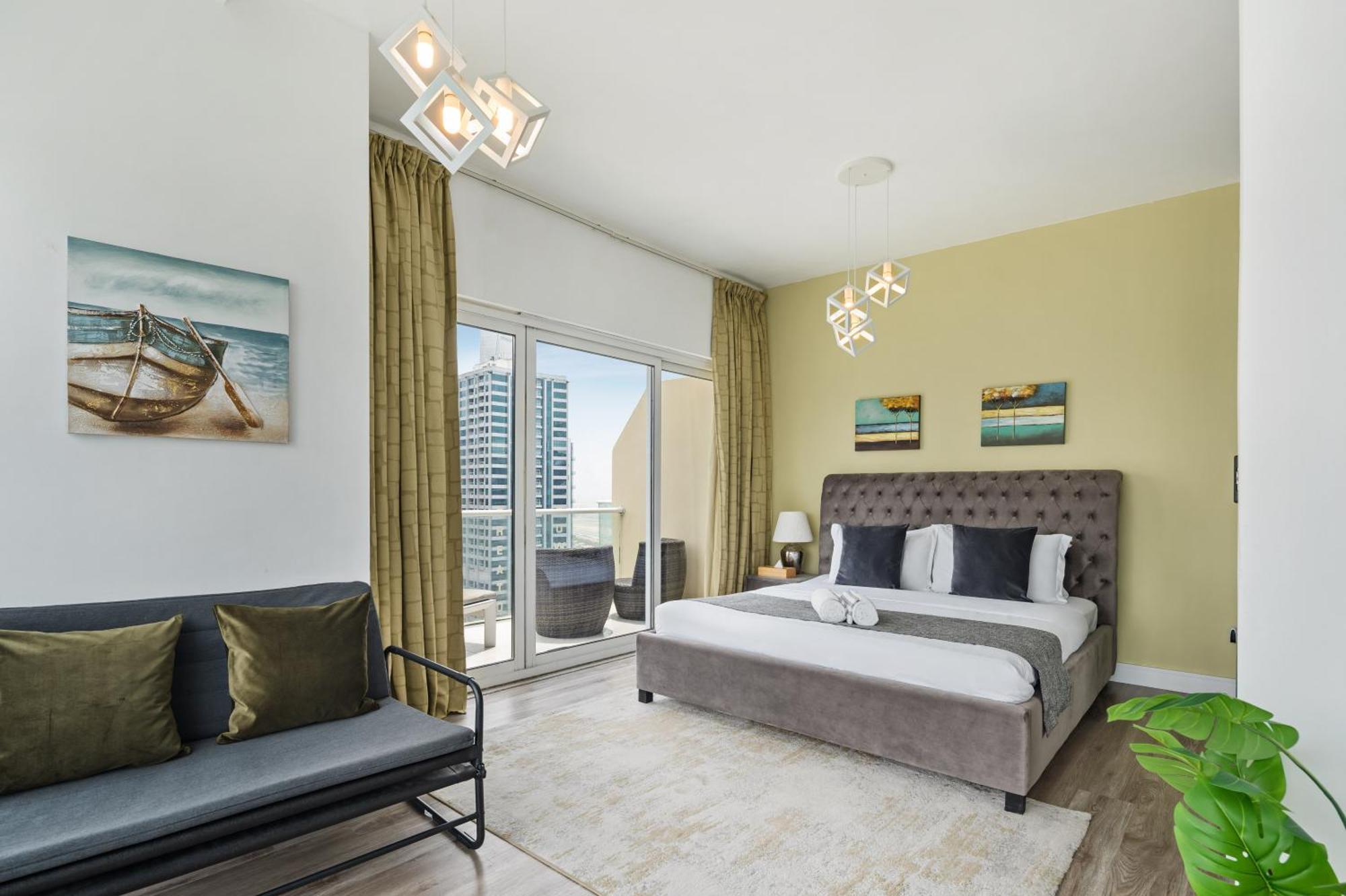 Modern & Spacious 2-Bed Condo With Panoramic Lake Views, Dual Balconies, Steps From Dubai Jlt Metro By "La Buena Vida Holiday Homes" 외부 사진