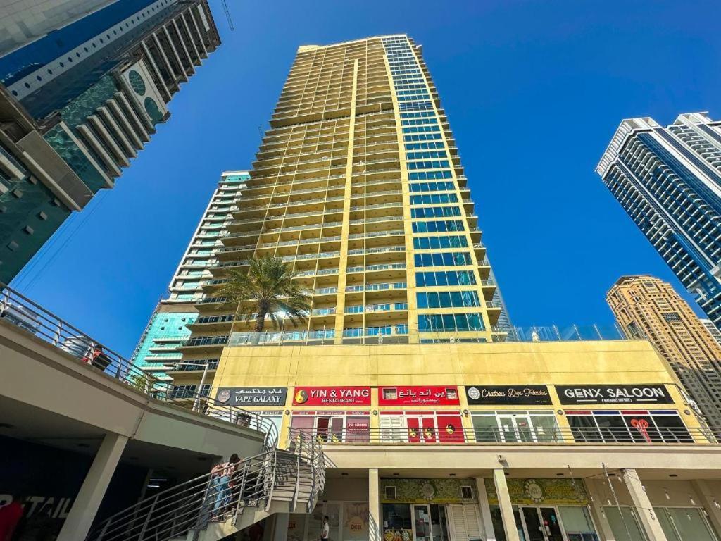 Modern & Spacious 2-Bed Condo With Panoramic Lake Views, Dual Balconies, Steps From Dubai Jlt Metro By "La Buena Vida Holiday Homes" 외부 사진